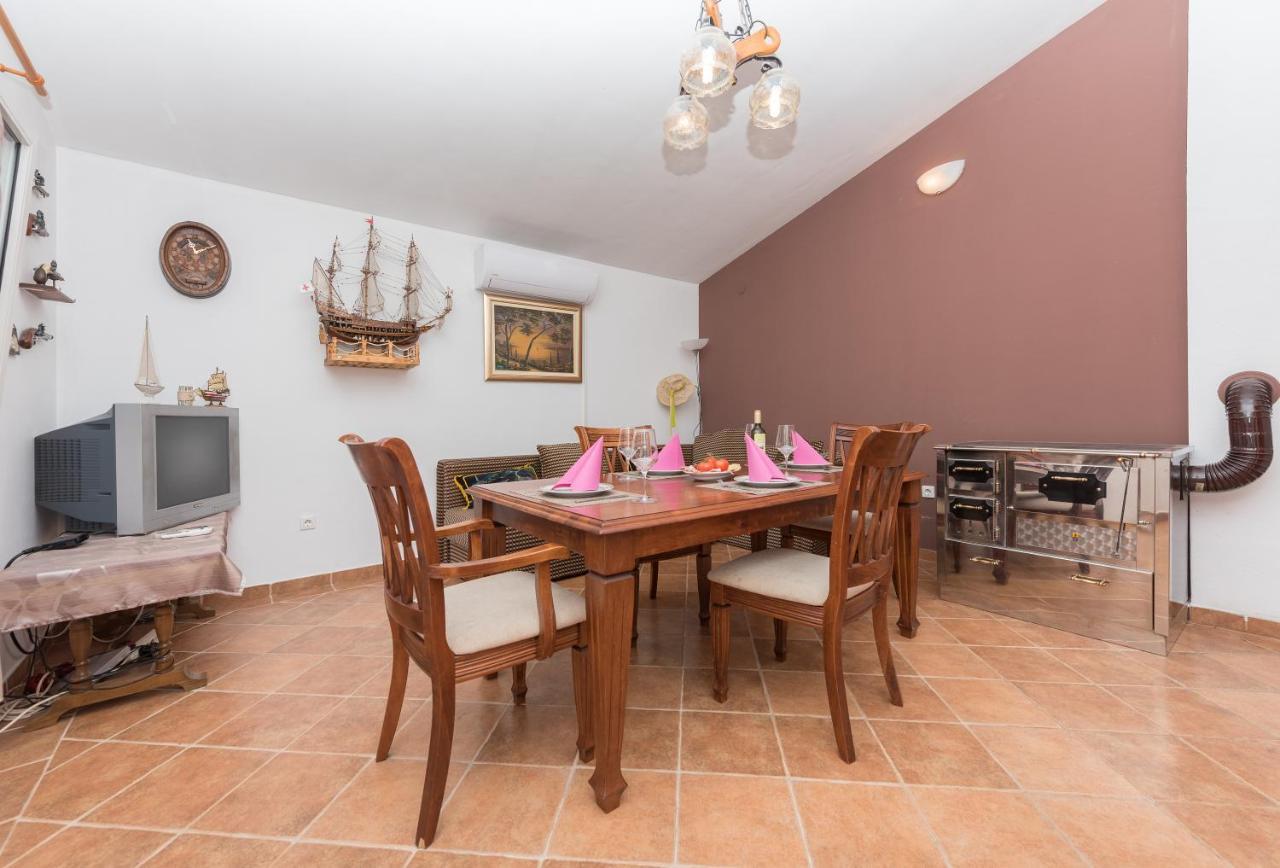Holiday Home Frane Slivno  Exterior foto